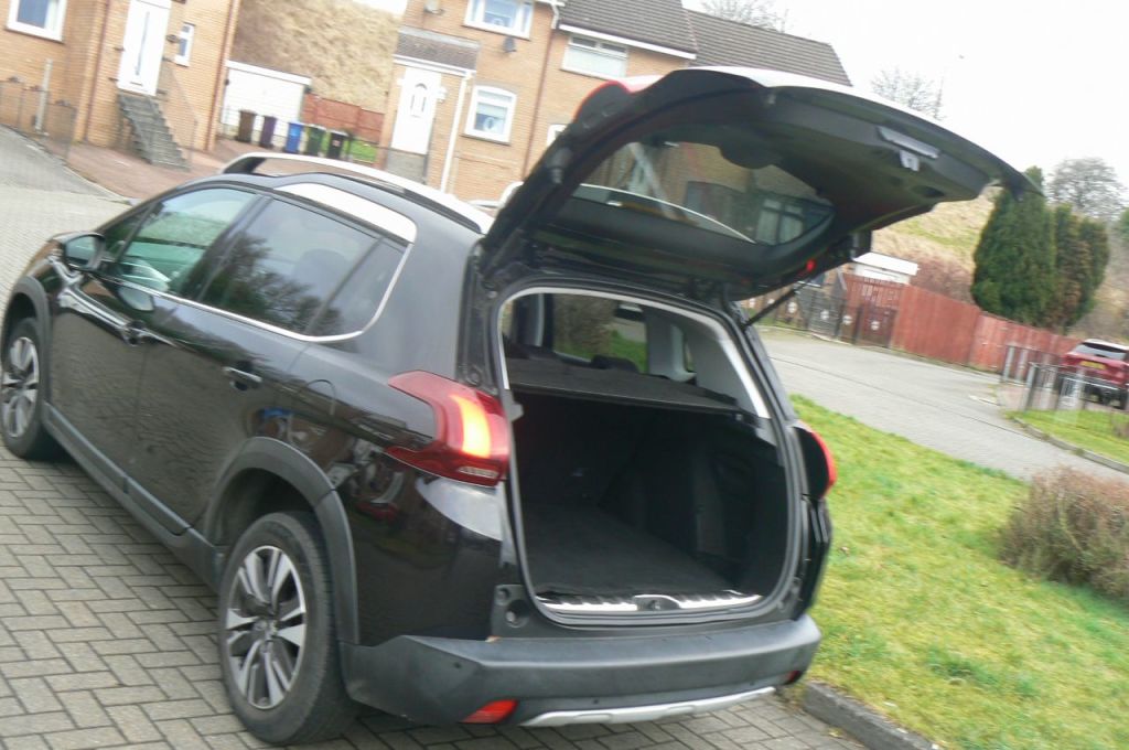 Used Peugeot 2008 2017 for sale - 77336407: Photo 7