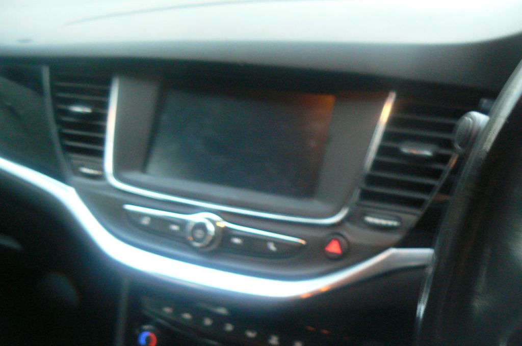 Used Vauxhall Astra 2017 for sale - 76422161: Photo 7