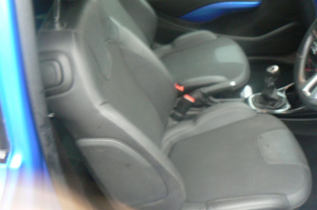 Used Vauxhall ADAM 2016 for sale - 76422167: Photo 9