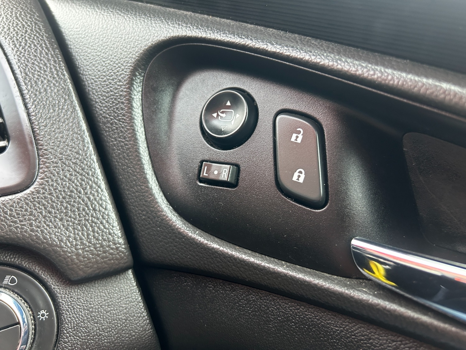 Used Vauxhall Insignia 2015 for sale - 77664876: Photo 16