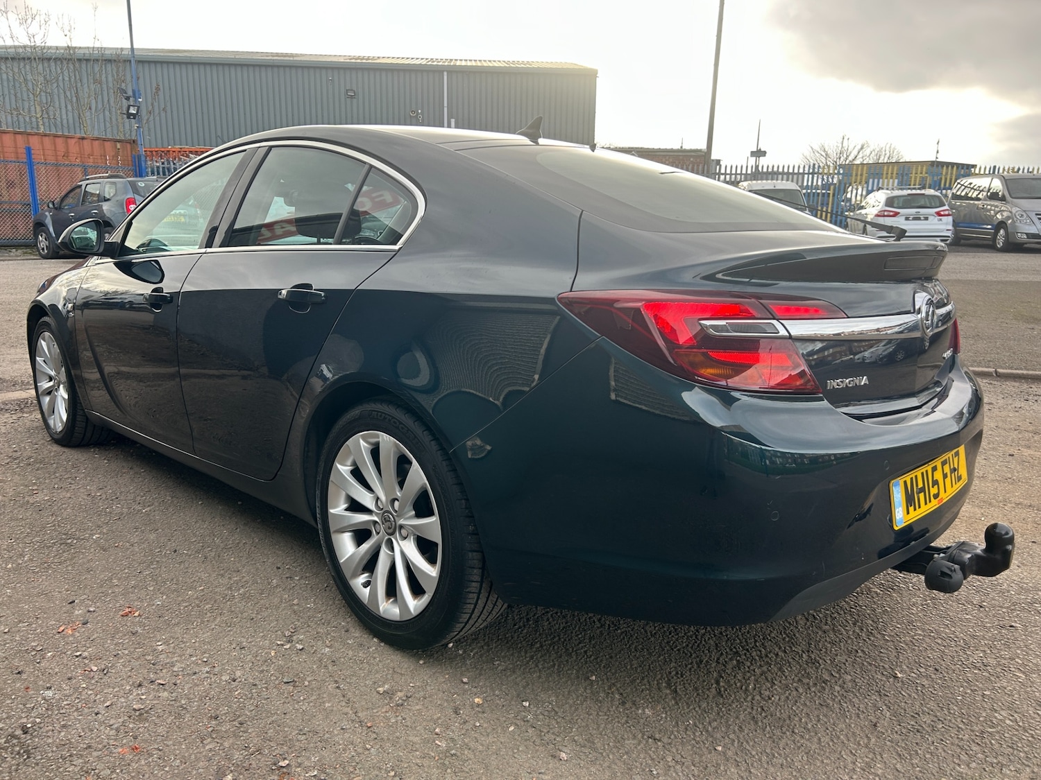 Used Vauxhall Insignia 2015 for sale - 77664876: Photo 3