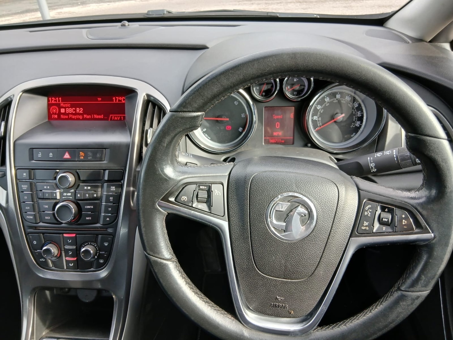 Used Vauxhall Astra 2012 for sale - 77650777: Photo 8