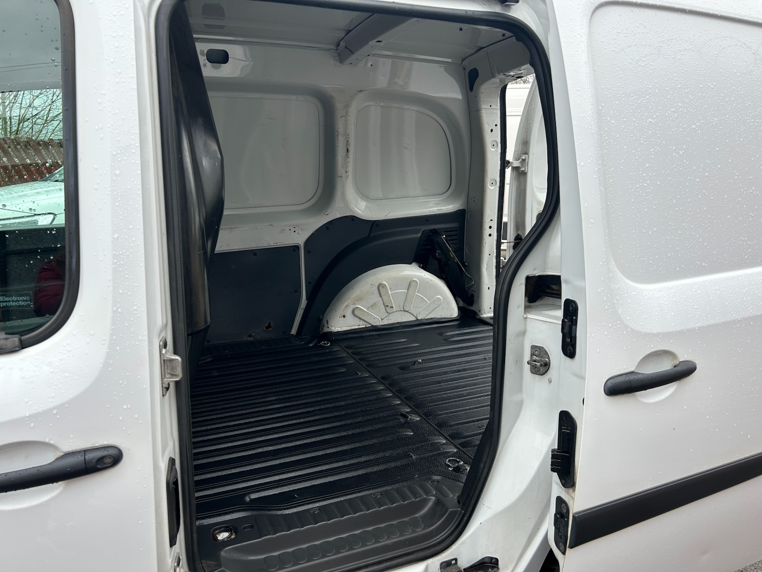 Used Renault Kangoo 2017 for sale - 77688105: Photo 8