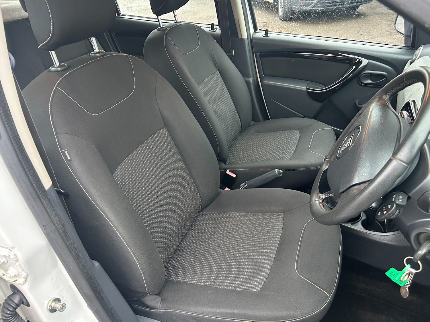 Used Dacia Duster 2013 for sale - 77207304: Photo 5