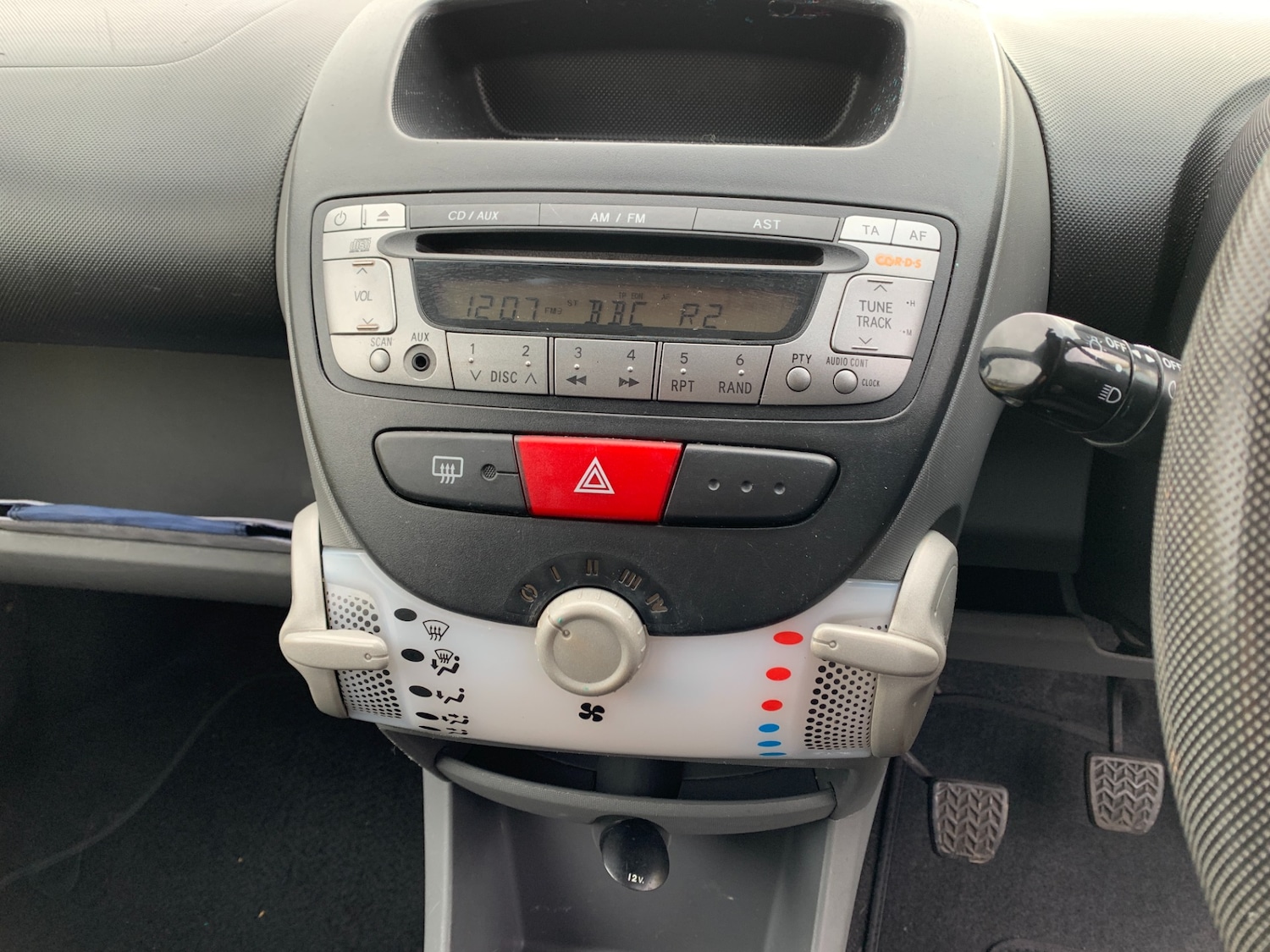 Used Peugeot 107 2012 for sale - 76492029: Photo 13