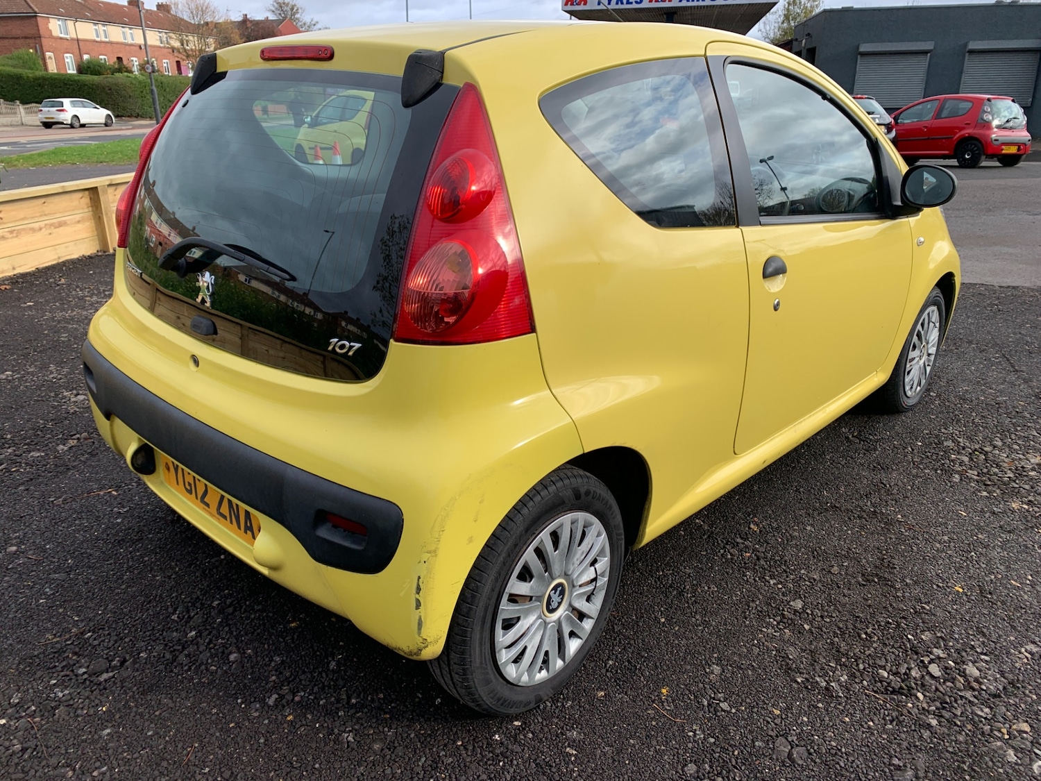 Used Peugeot 107 2012 for sale - 76492029: Photo 4