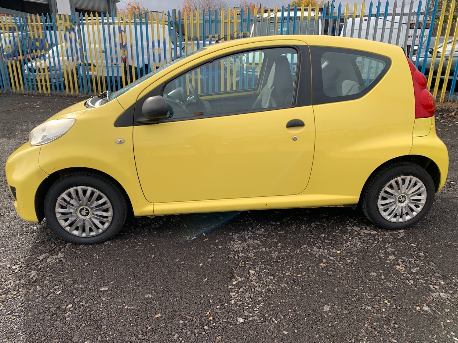 Used Peugeot 107 2012 for sale - 76492029: Photo 6