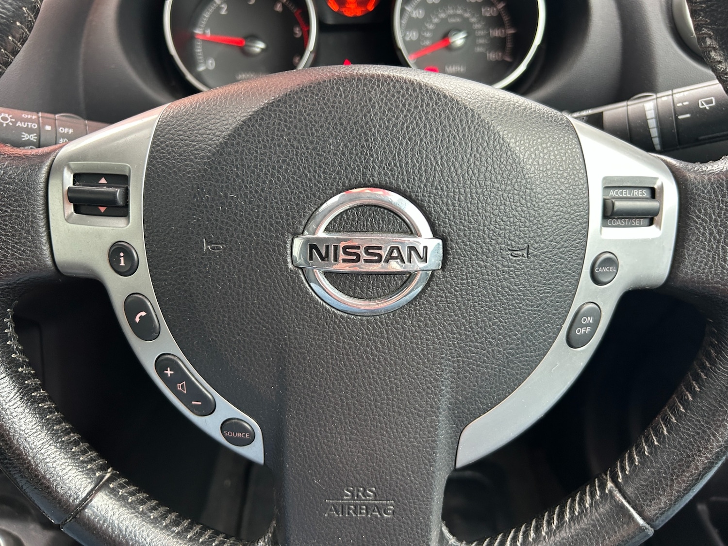 Used Nissan Qashqai 2009 for sale - 77803306: Photo 15