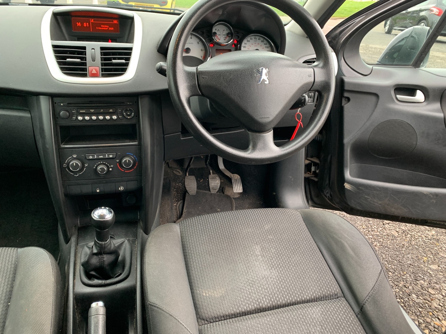 Used Peugeot 207 2009 for sale - 76451716: Photo 12