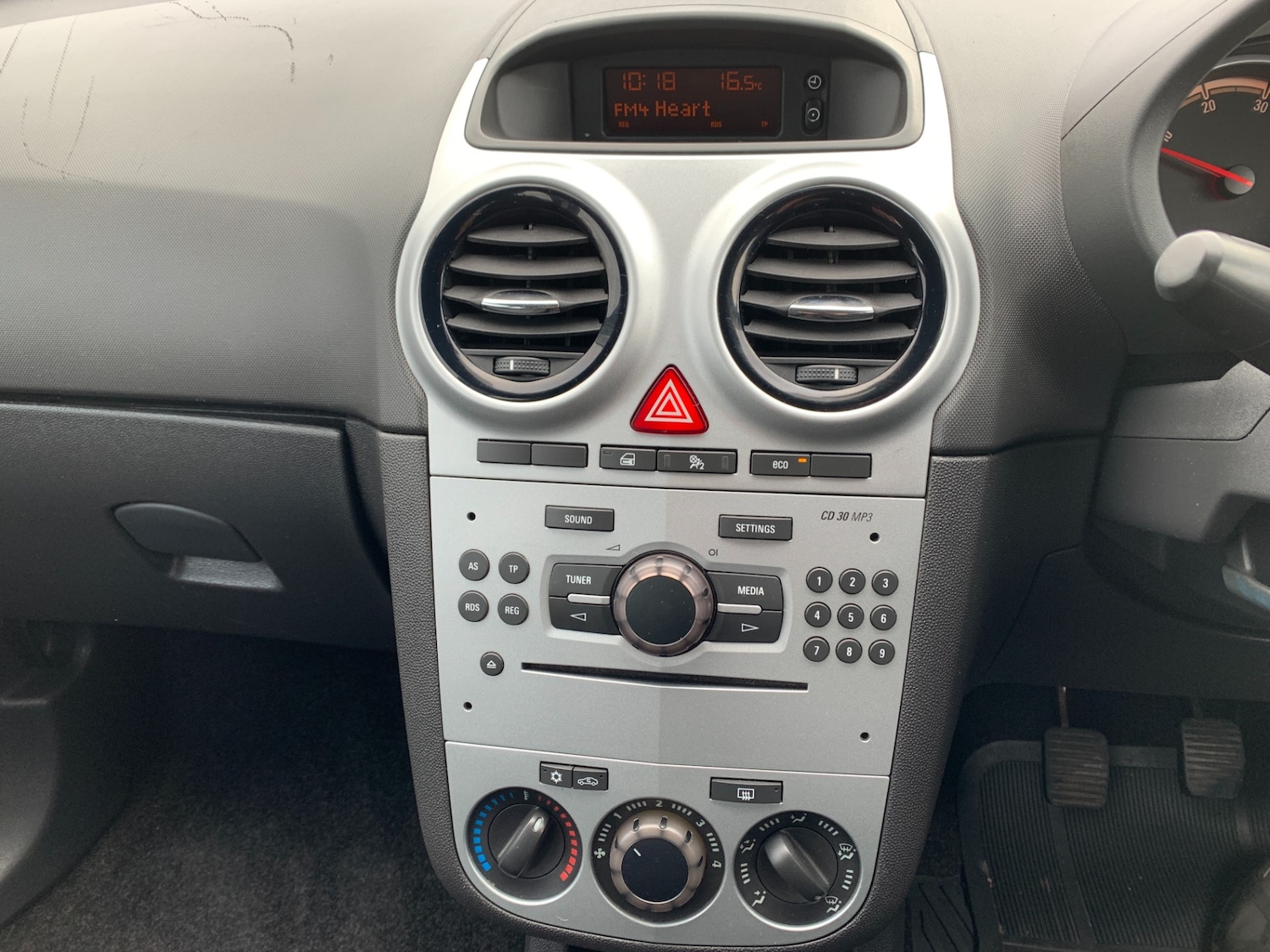 Used Vauxhall Corsa 2013 for sale - 76492133: Photo 15