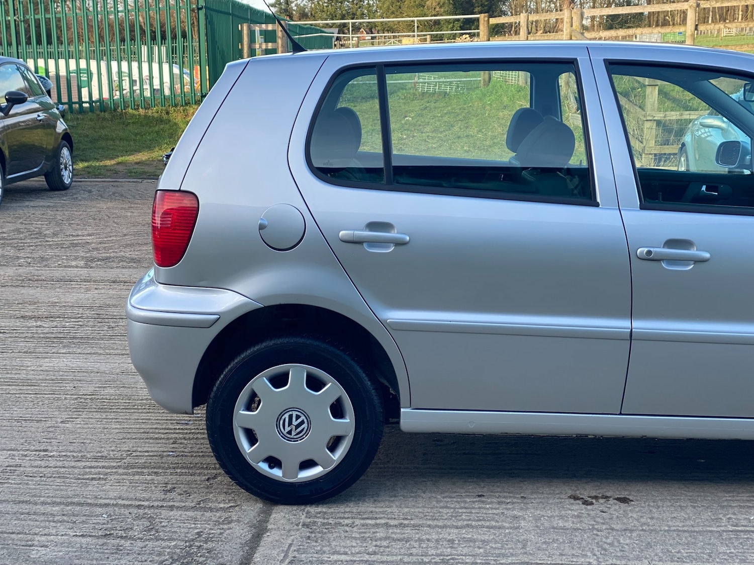 Used Volkswagen Polo 2001 for sale - 77969014: Photo 14