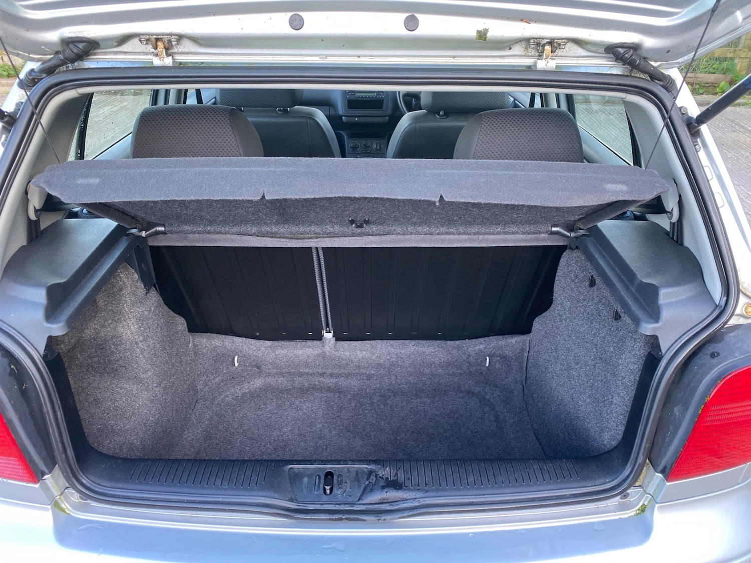 Used Volkswagen Polo 2001 for sale - 77969014: Photo 25