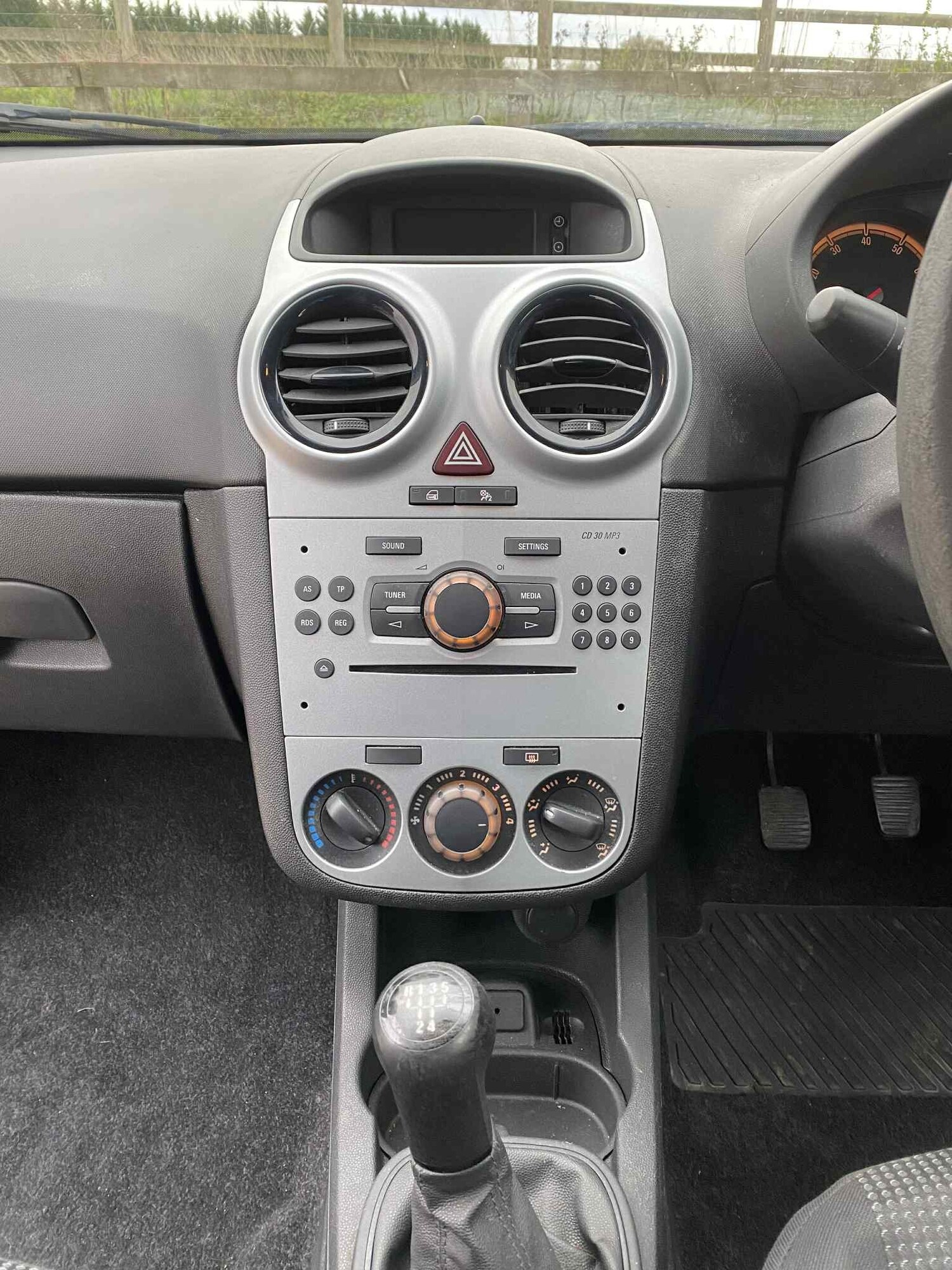 Used Vauxhall Corsa 2013 for sale - 76698362: Photo 15