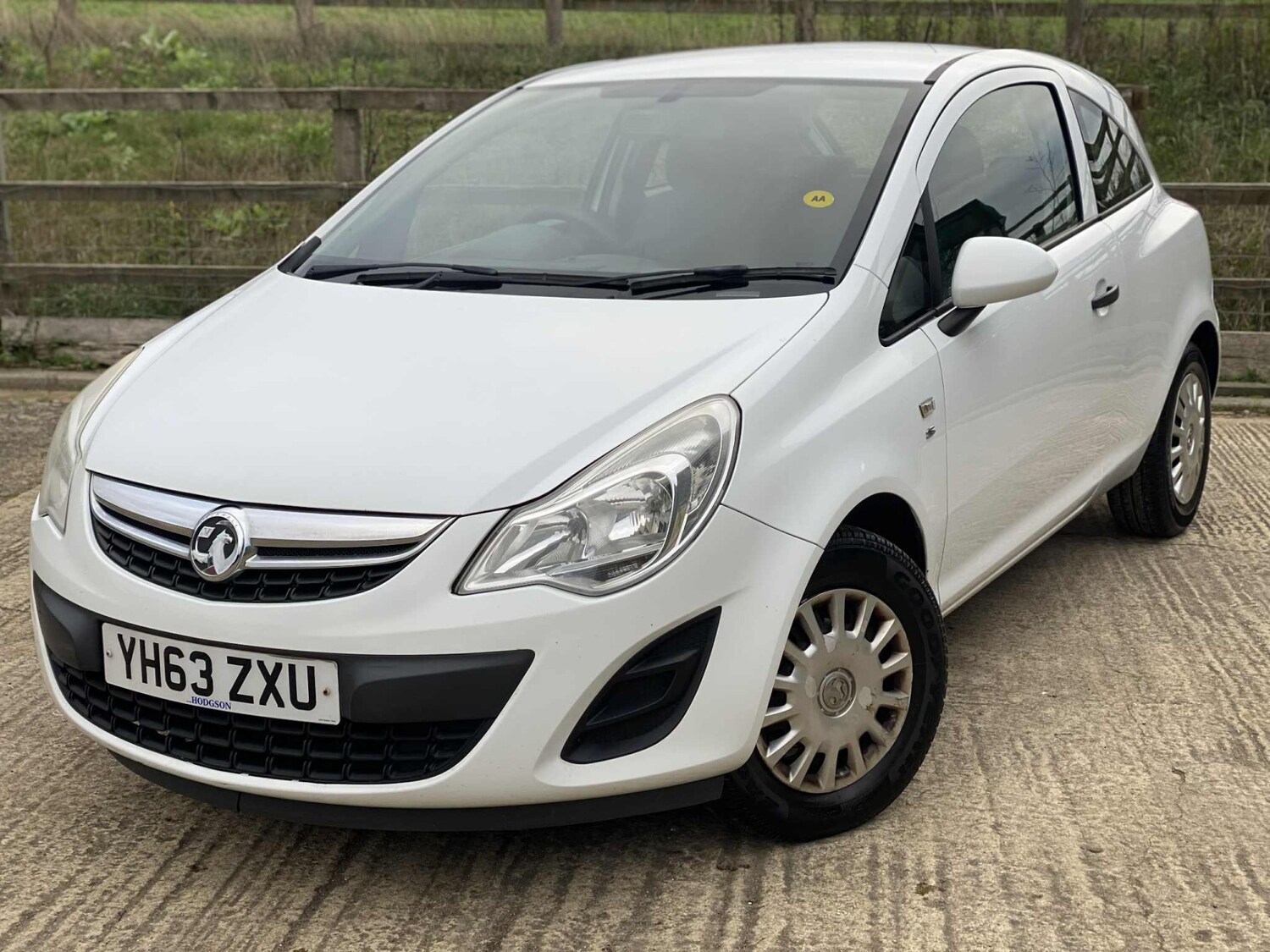 Used Vauxhall Corsa 2013 for sale - 76698362: Photo 6