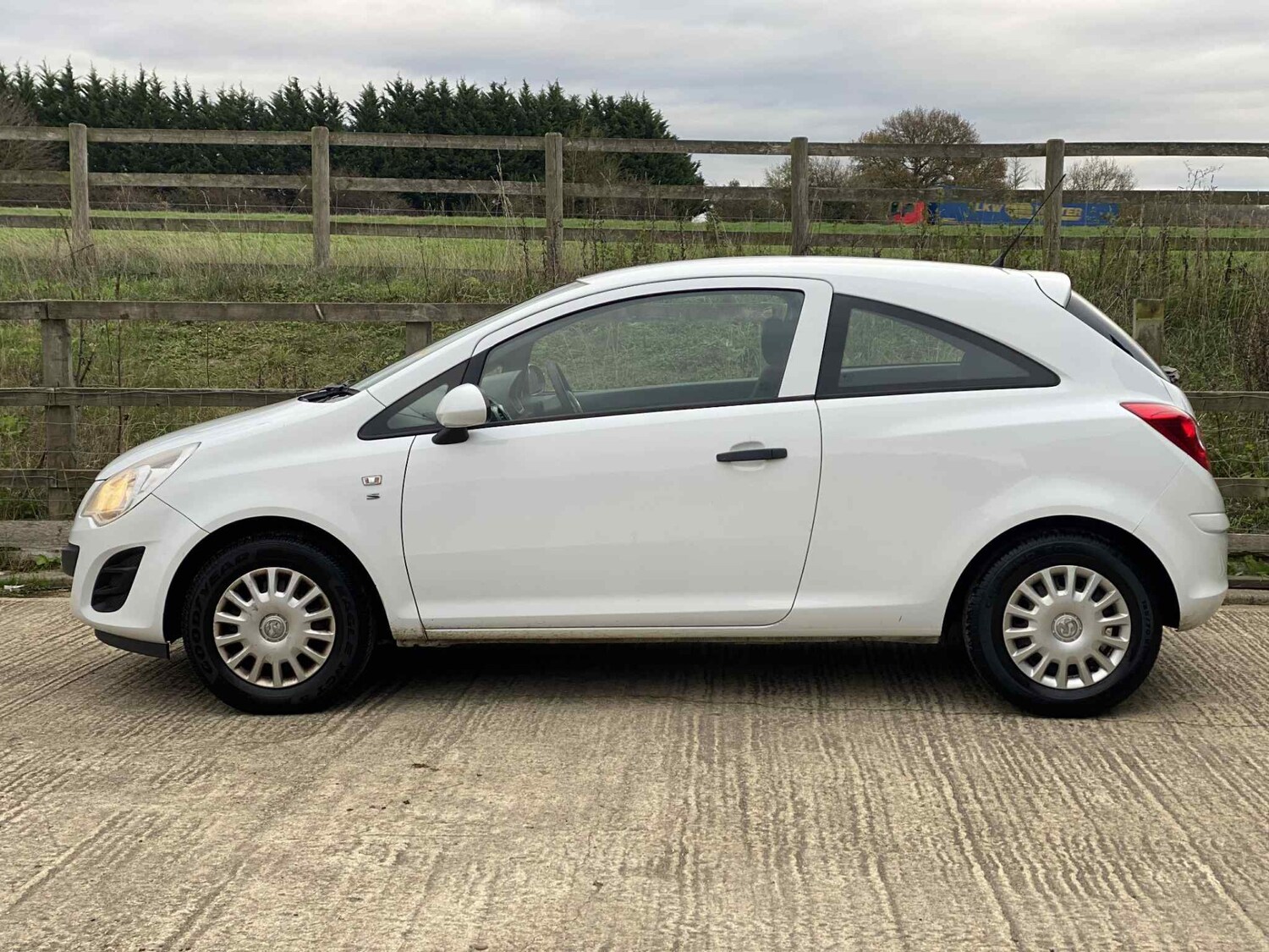 Used Vauxhall Corsa 2013 for sale - 76698362: Photo 7