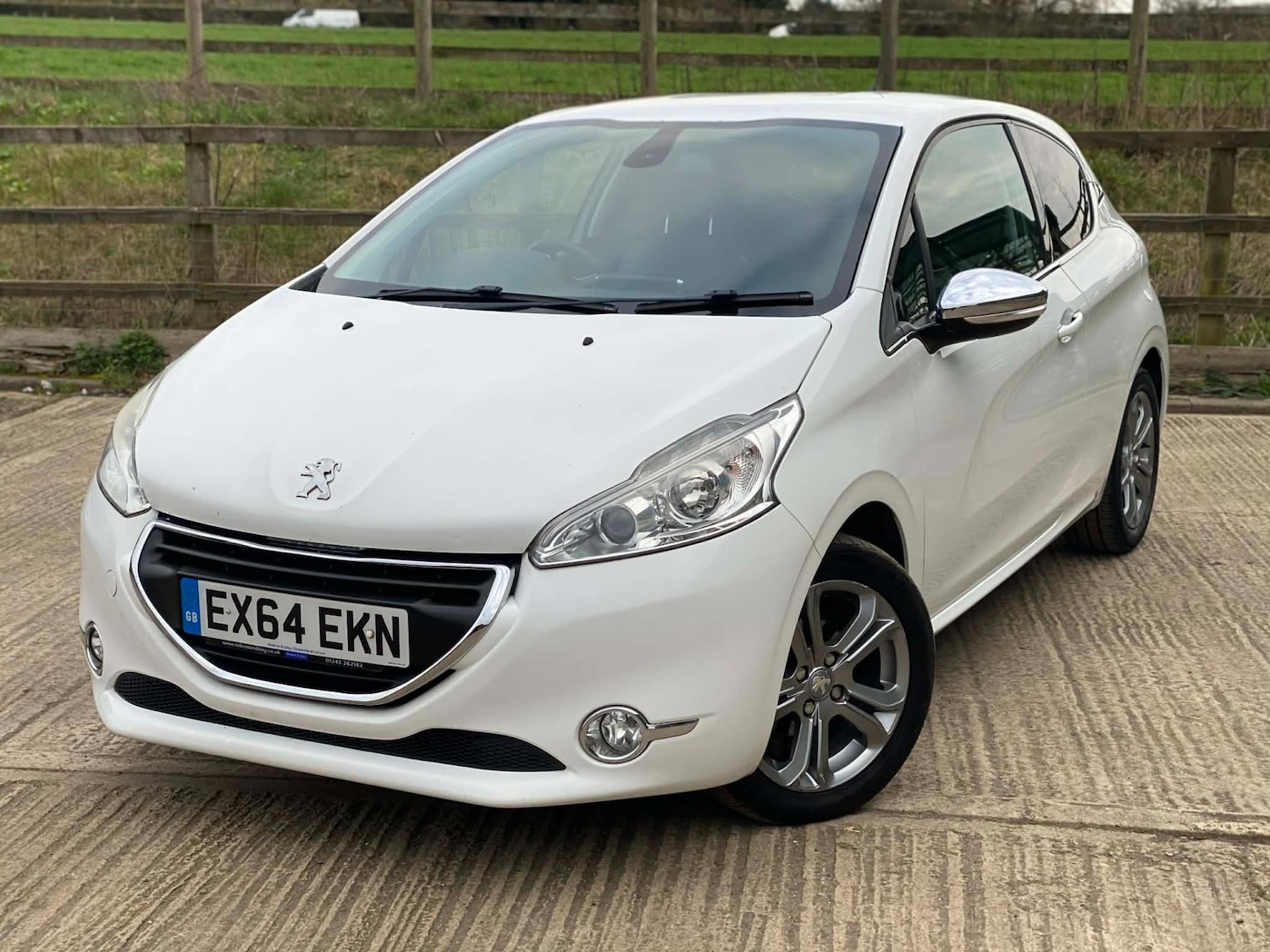 Used Peugeot 208 2014 for sale - 77735886: Photo 6