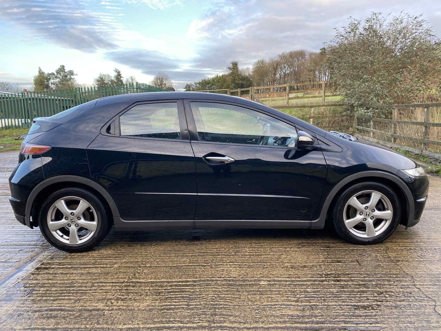 Used Honda Civic 2008 for sale - 76963040: Photo 7