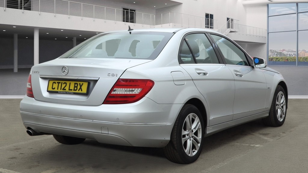 Used Mercedes-Benz C Class 2012 for sale - 77969072: Photo 10