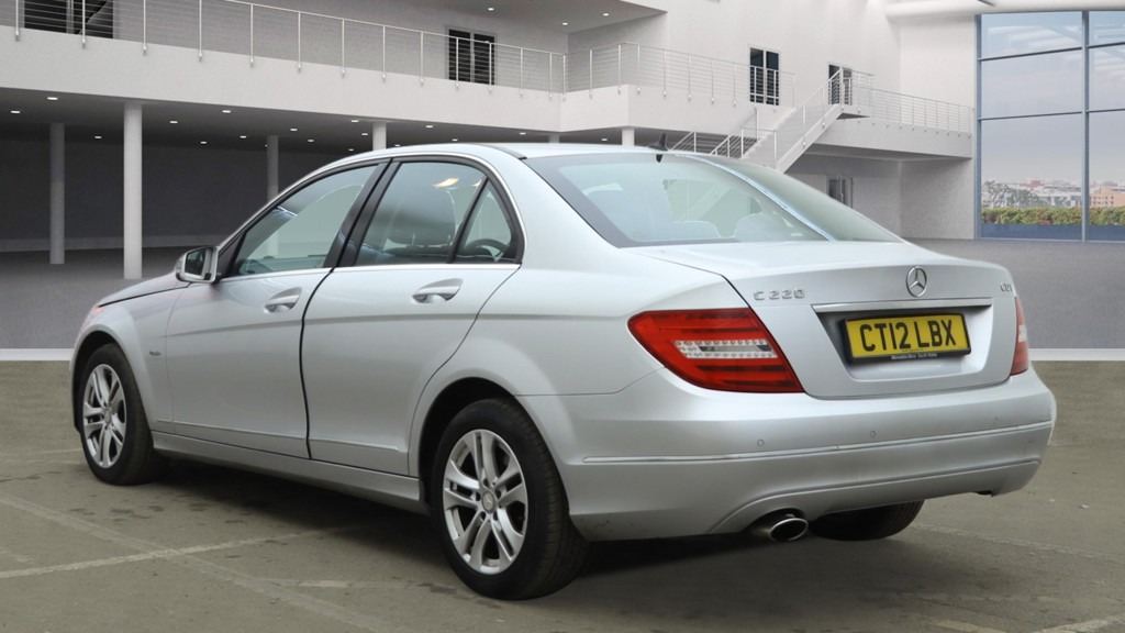 Used Mercedes-Benz C Class 2012 for sale - 77969072: Photo 9