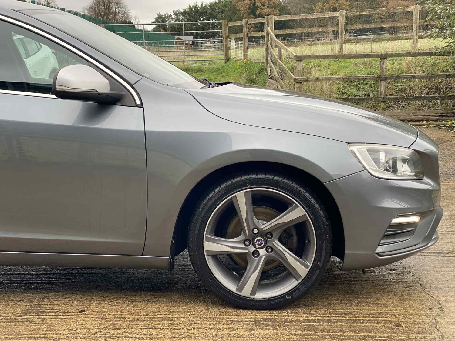 Used Volvo S60 2016 for sale - 76698946: Photo 14