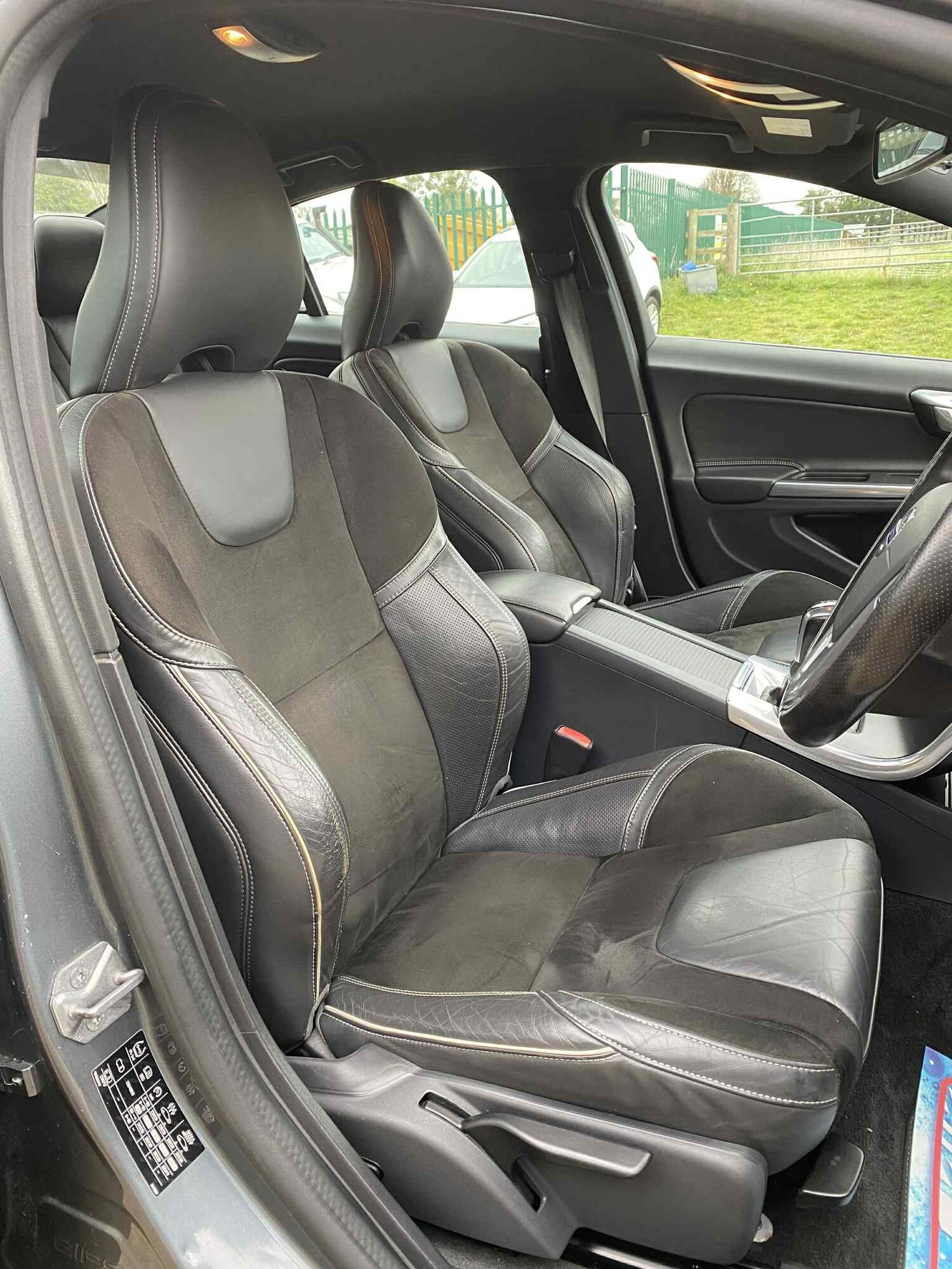 Used Volvo S60 2016 for sale - 76698946: Photo 20