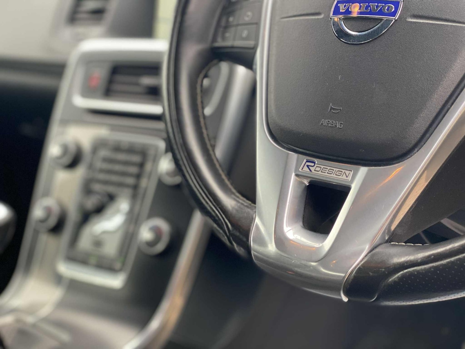 Used Volvo S60 2016 for sale - 76698946: Photo 26