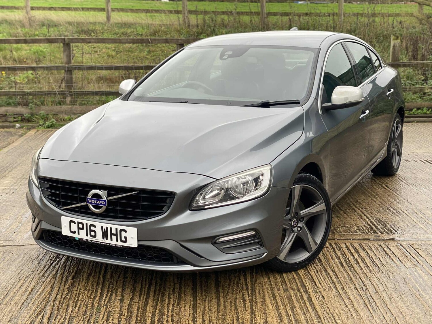 Used Volvo S60 2016 for sale - 76698946: Photo 6