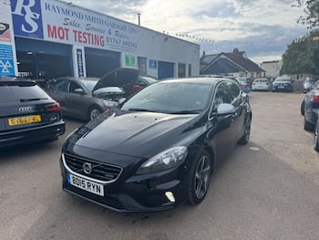 Used Volvo V40 2015 for sale - 79698673: Photo