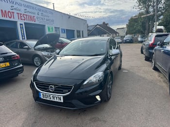 Used Volvo V40 2015 for sale - 79698673: Photo