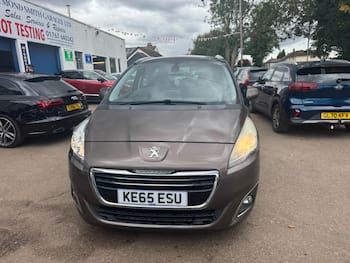 Used Peugeot 5008 2016 for sale - 79676792: Photo
