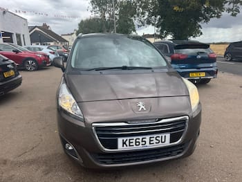 Used Peugeot 5008 2016 for sale - 79676792: Photo