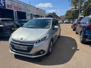 Used Peugeot 208 2016 for sale - 79645207: Photo
