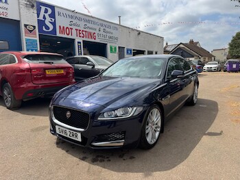 Used Jaguar XF 2016 for sale - 79373587: Photo