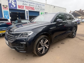 Used Volkswagen Touareg 2019 for sale - 79374018: Photo