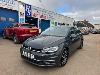 Used Volkswagen Golf 2019 for sale - 79374572: Photo