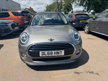 Used MINI Hatch 2019 for sale - 79374030: Photo