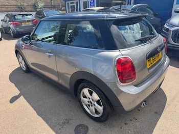Used MINI Hatch 2019 for sale - 79374030: Photo