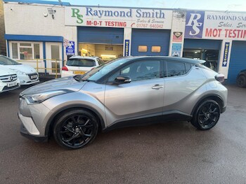 Used Toyota C-HR 2018 for sale - 79373861: Photo