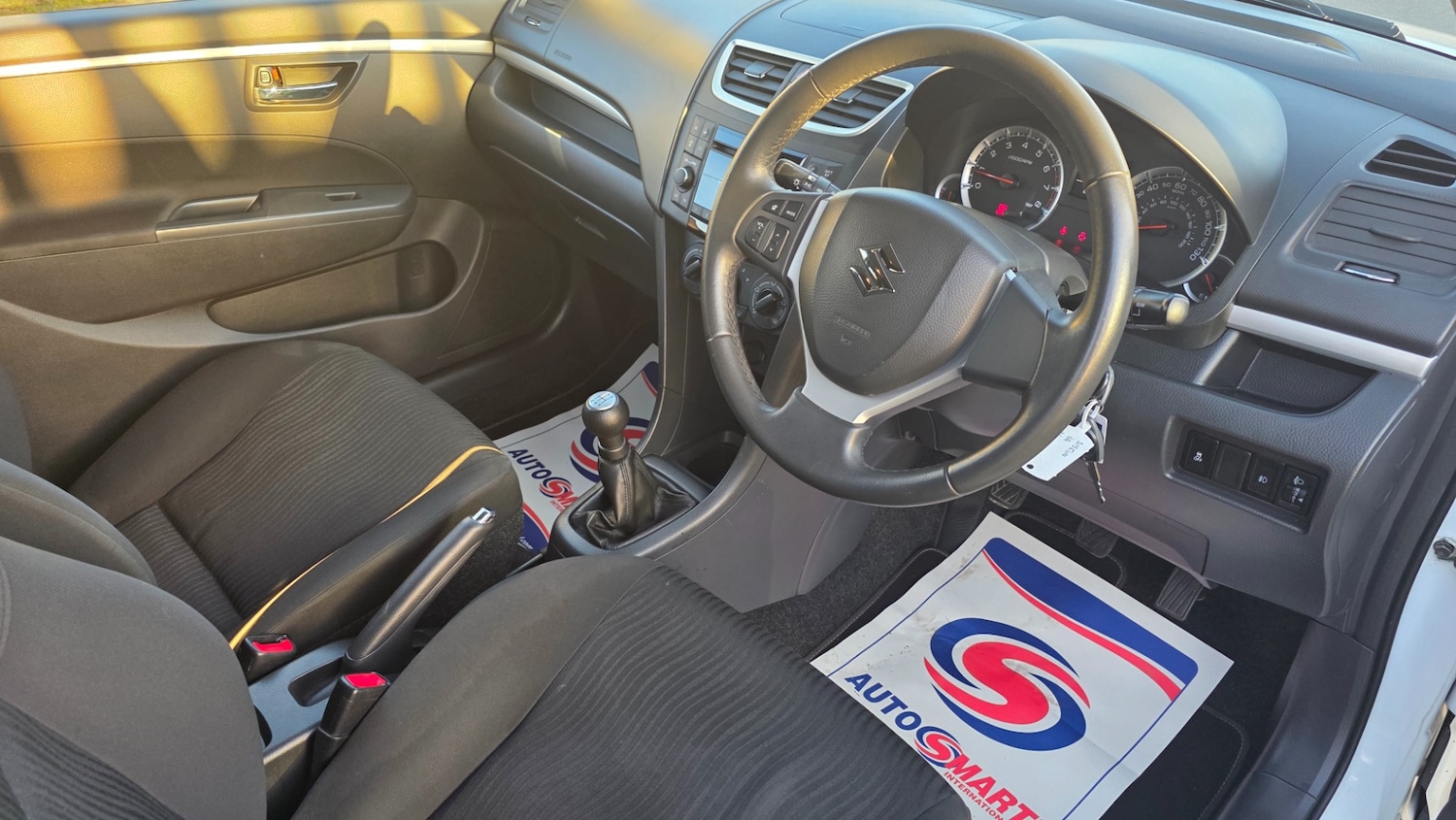 Used Suzuki Swift 2012 for sale - 76107632: Photo 7