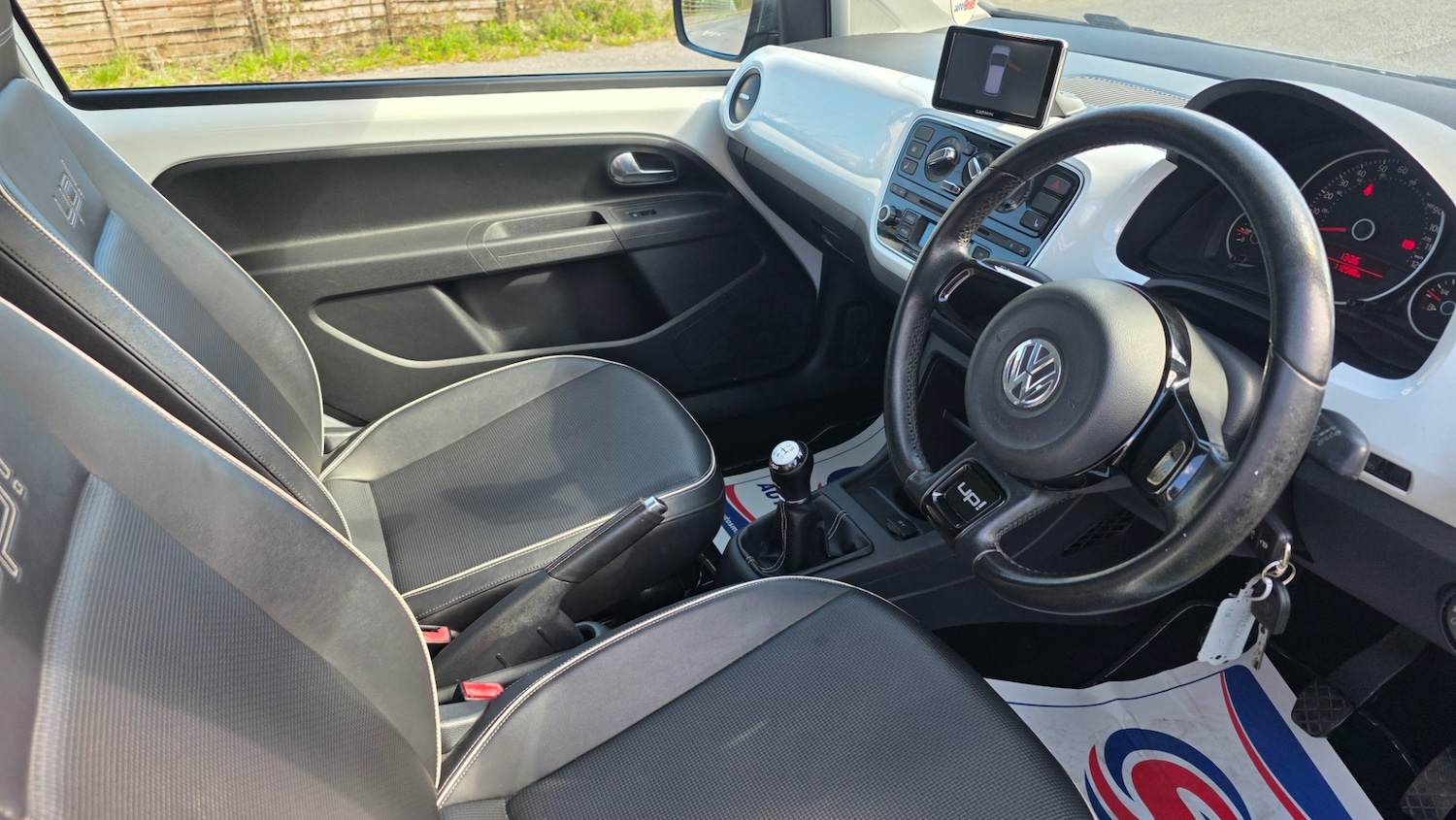 Used Volkswagen up! 2012 for sale - 77460974: Photo 7