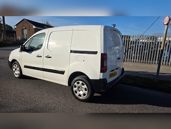 Used Peugeot Partner 2016 for sale - 76037139: Photo