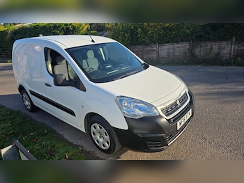 Used Peugeot Partner 2016 for sale - 76037139: Photo
