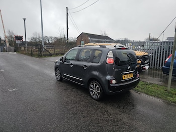 Used Citroen C3 Picasso 2016 for sale - 77166238: Photo