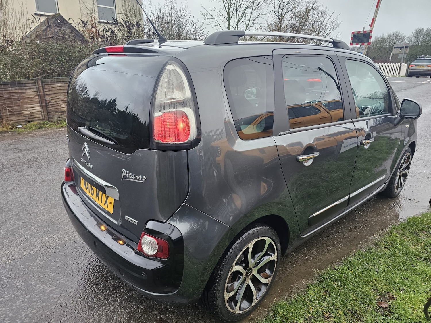 Used Citroen C3 Picasso 2016 for sale - 77166238: Photo 3