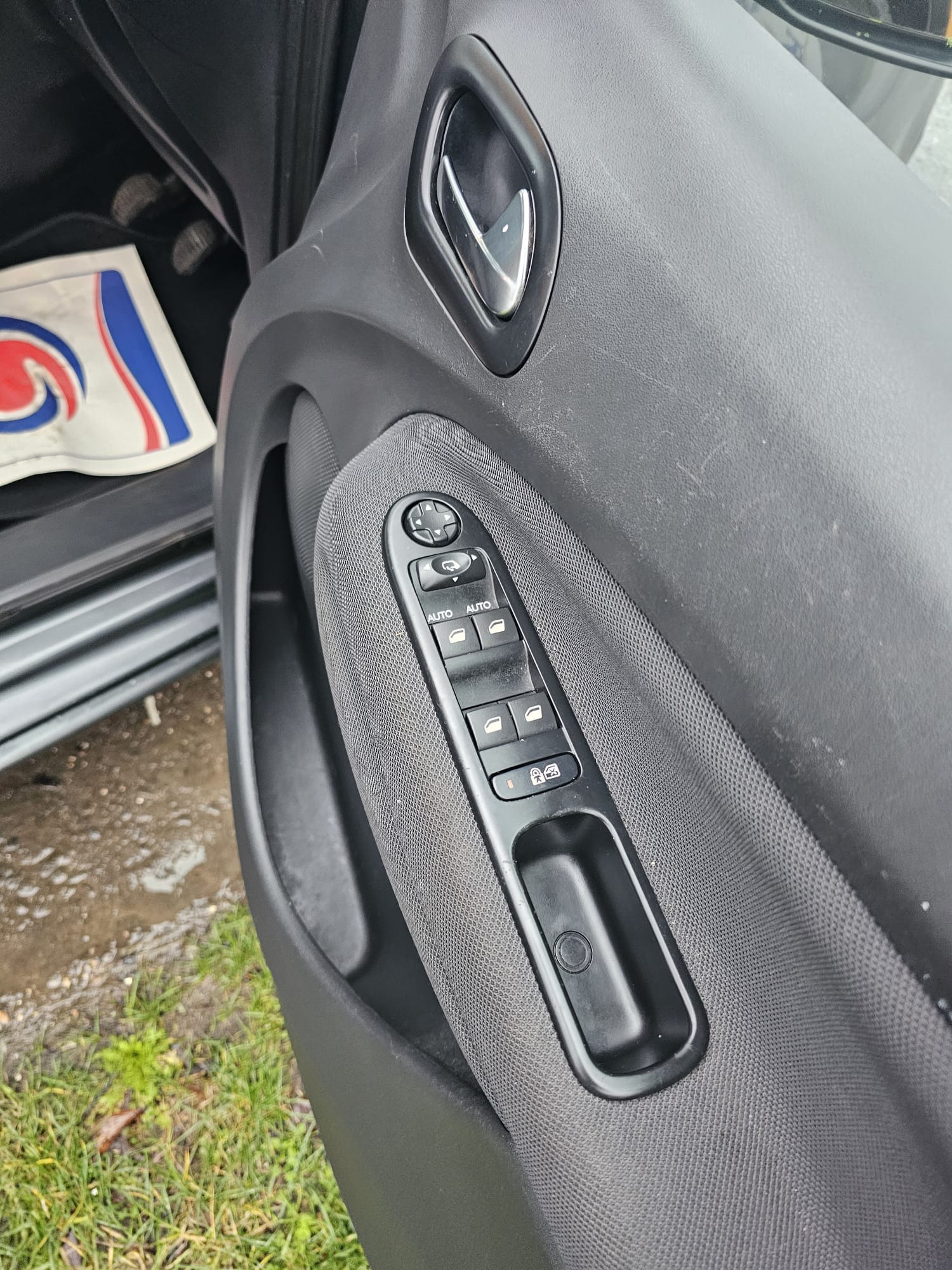 Used Citroen C3 Picasso 2016 for sale - 77166238: Photo 9