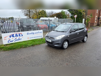 Used Hyundai i10 2013 for sale - 76411420: Photo