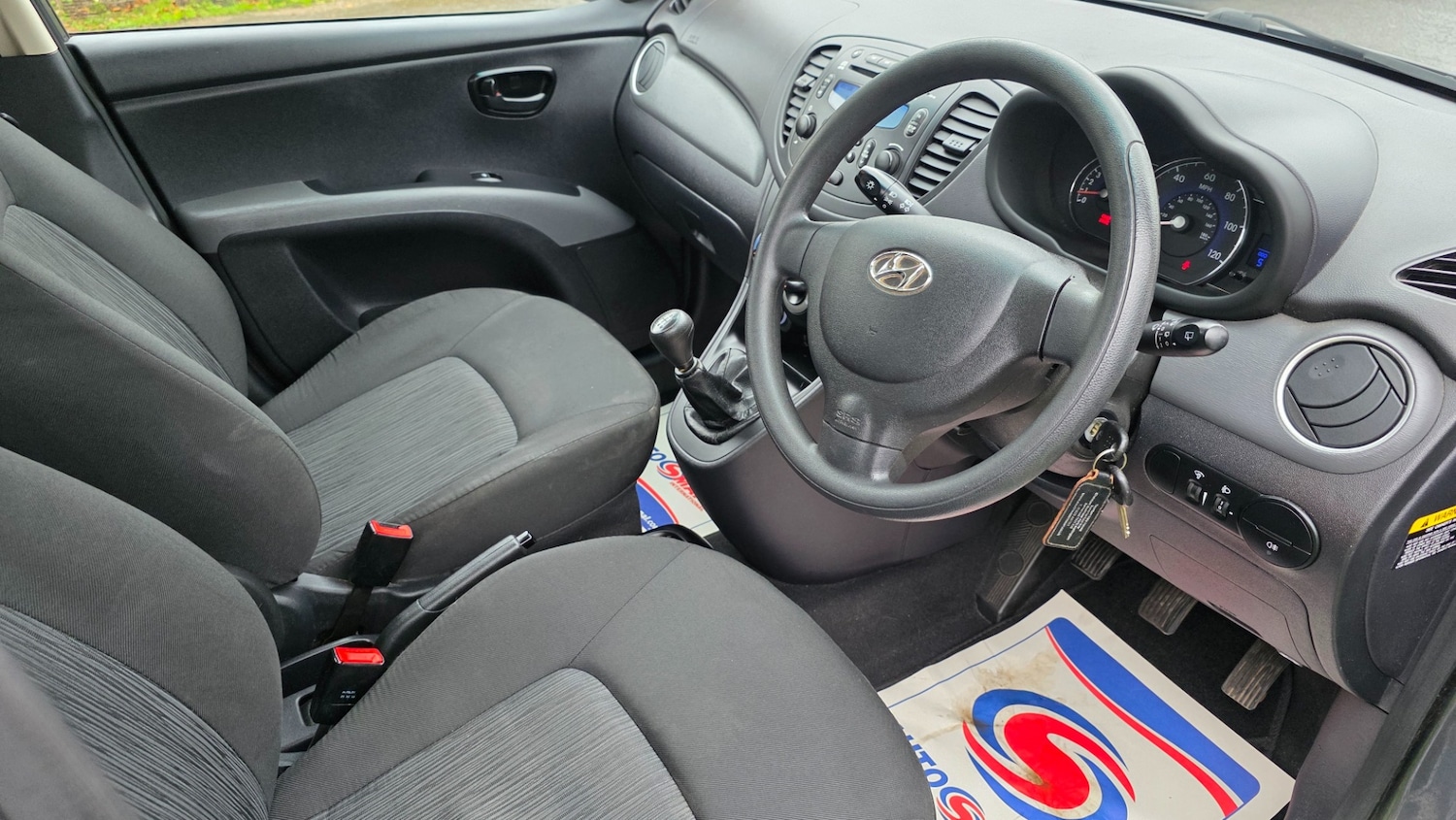 Used Hyundai i10 2013 for sale - 76411420: Photo 7