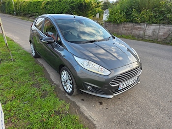 Used Ford Fiesta 2017 for sale - 76010604: Photo