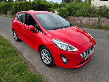 Used Ford Fiesta 2018 for sale - 74711200: Photo