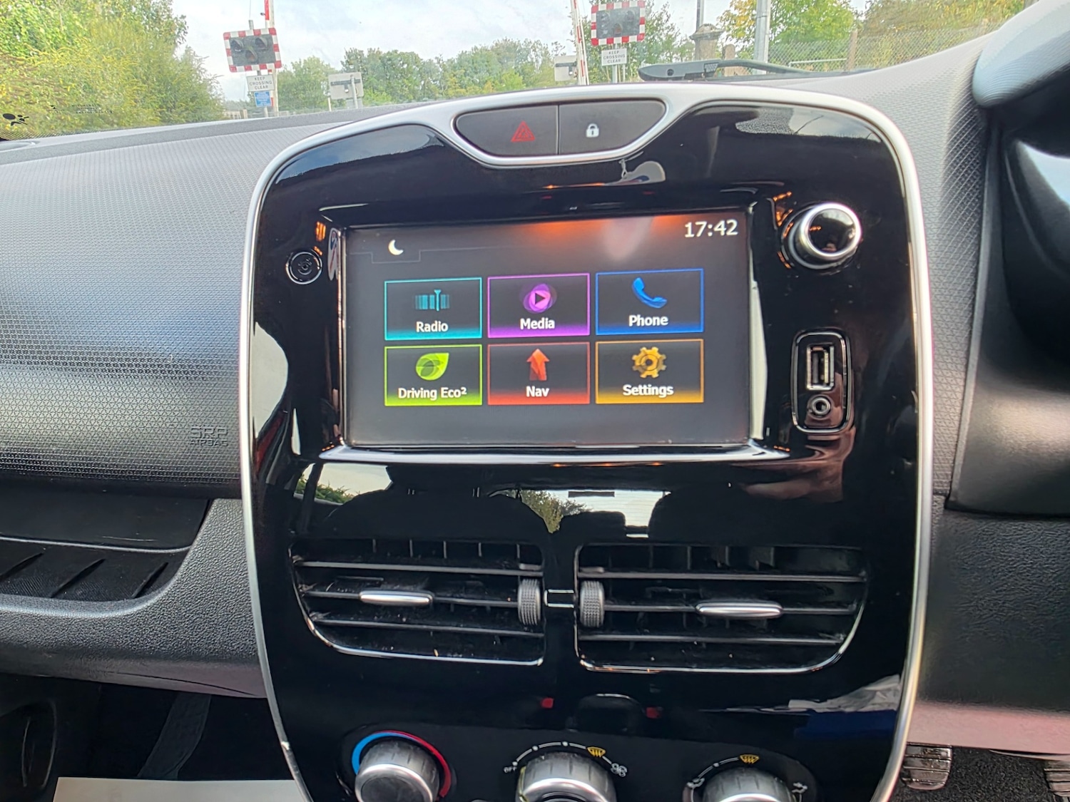 Used Renault Clio 2016 for sale - 75144150: Photo 10